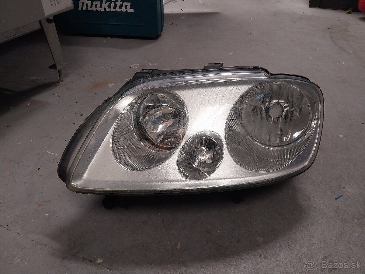Ľavé predné svetlo vw caddy