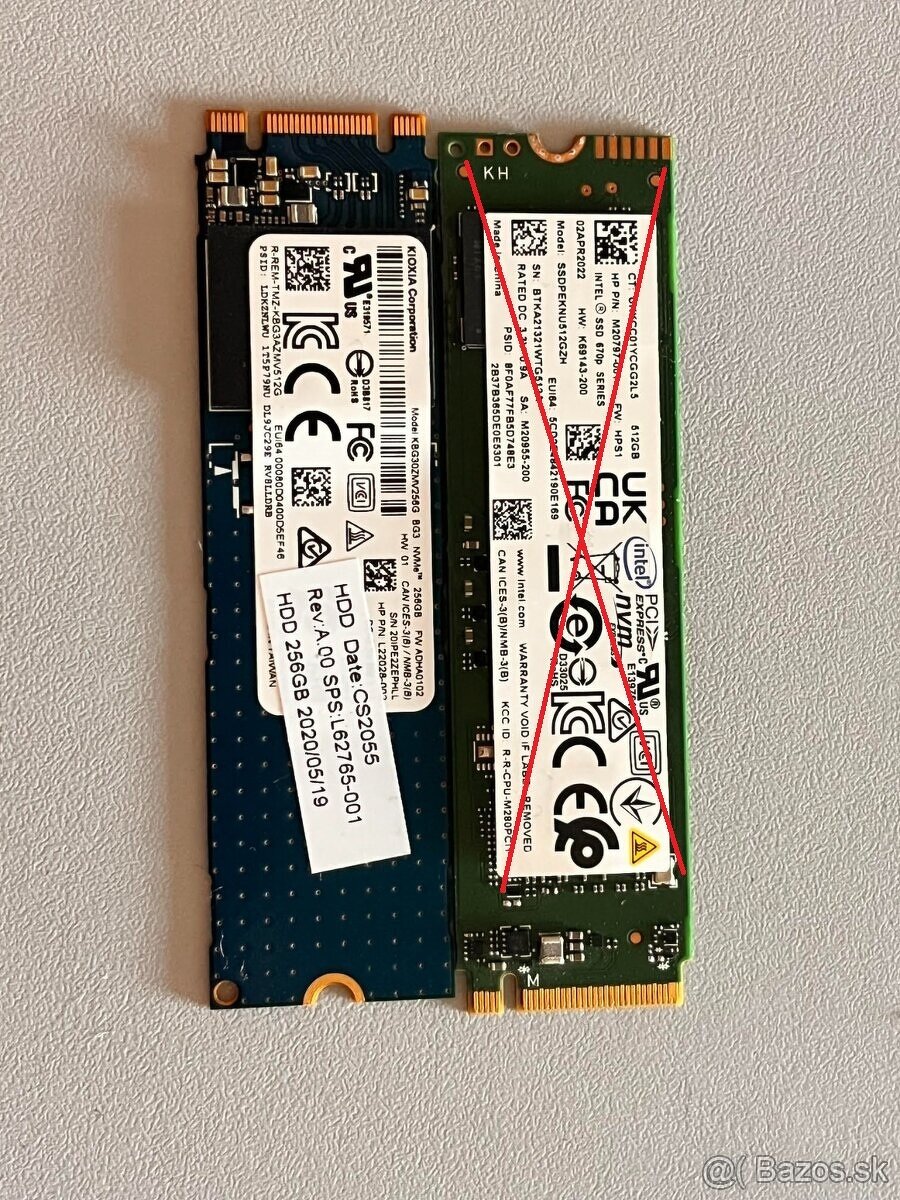 NVMe SSD: 256GB a 512GB