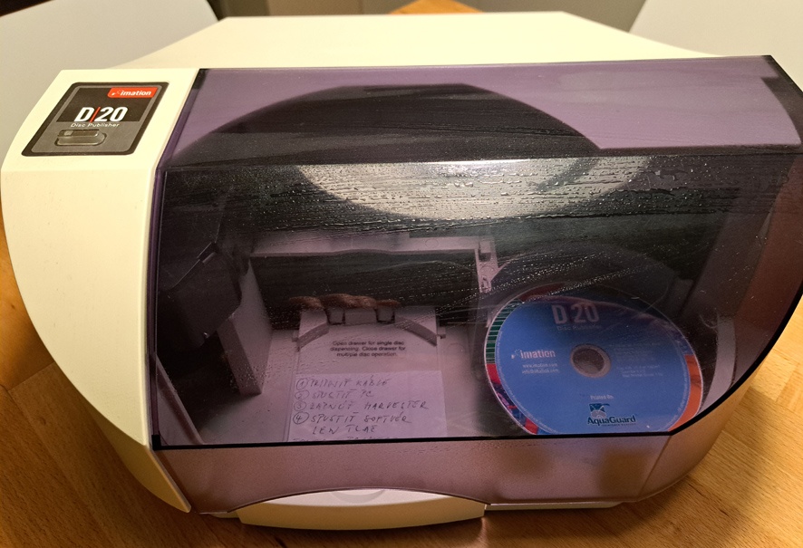 Imation D20 duplikátor a potlač CD/DVD