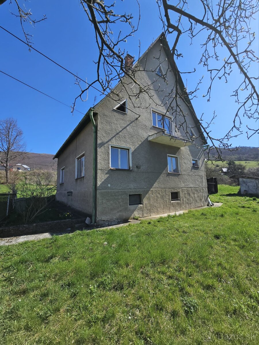 Na predaj 5-izbový rodinný dom s rozľahlým pozemkom 2158 m