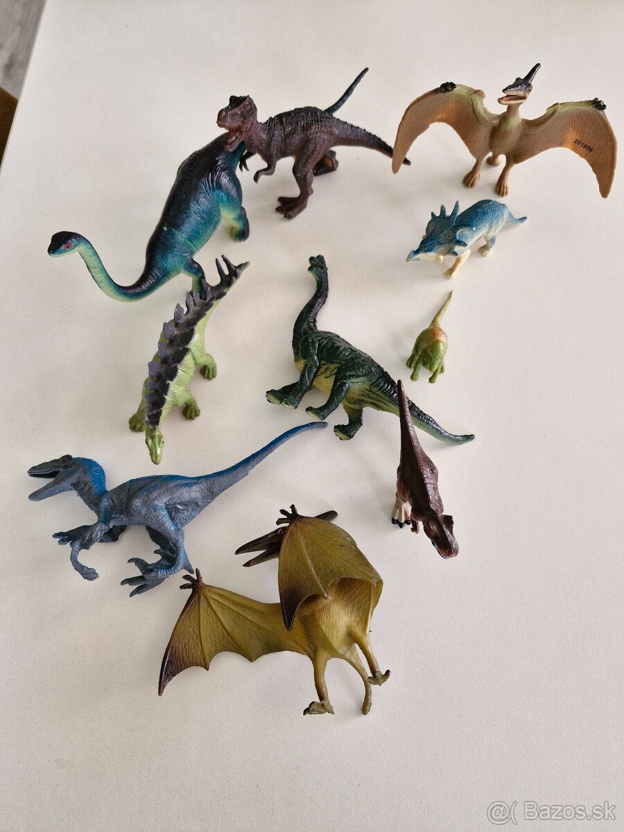 Dinosaury