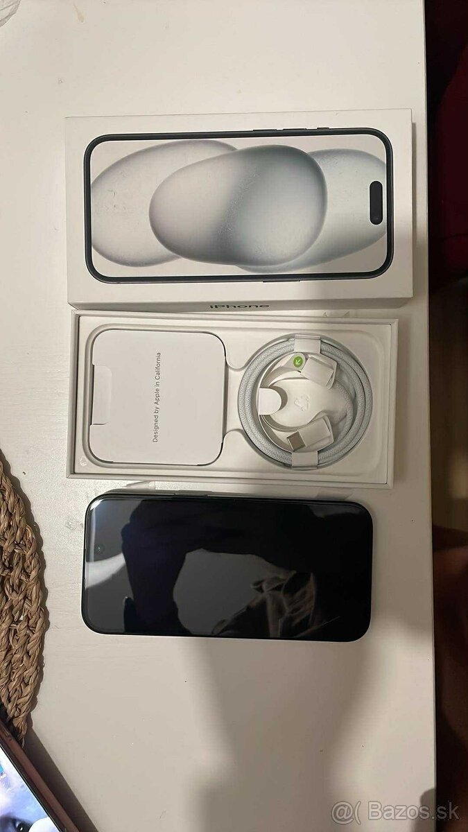 iPhone 15 128 GB cierny