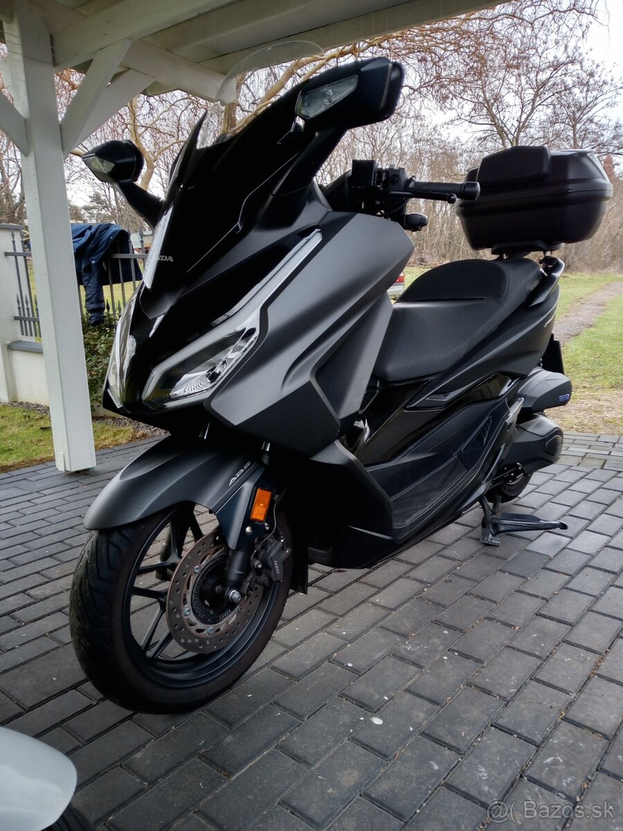 Predám Honda forza 350