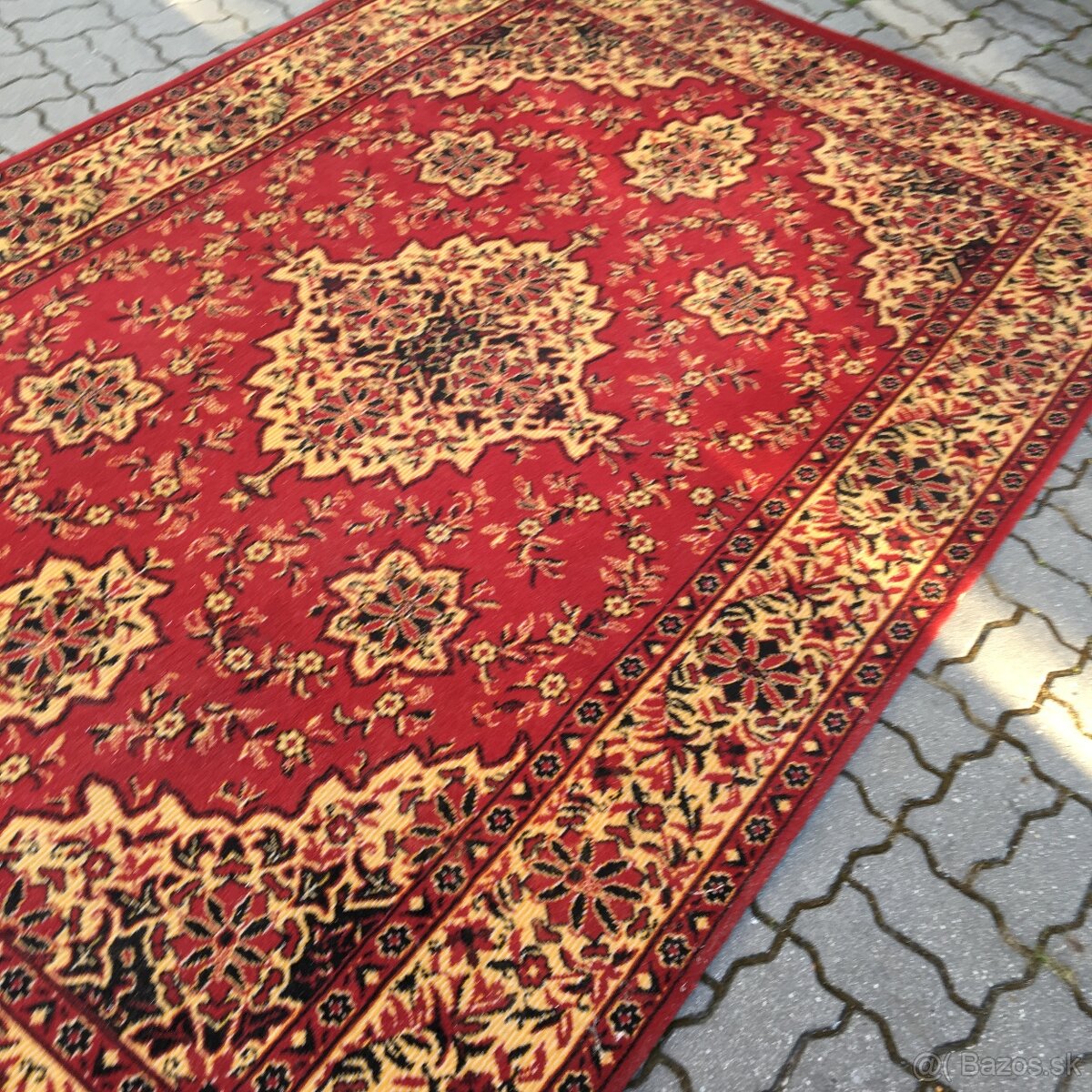 Velky vlneny perzsky koberec 197x303