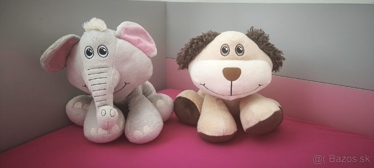 Plyšový sloník a psík