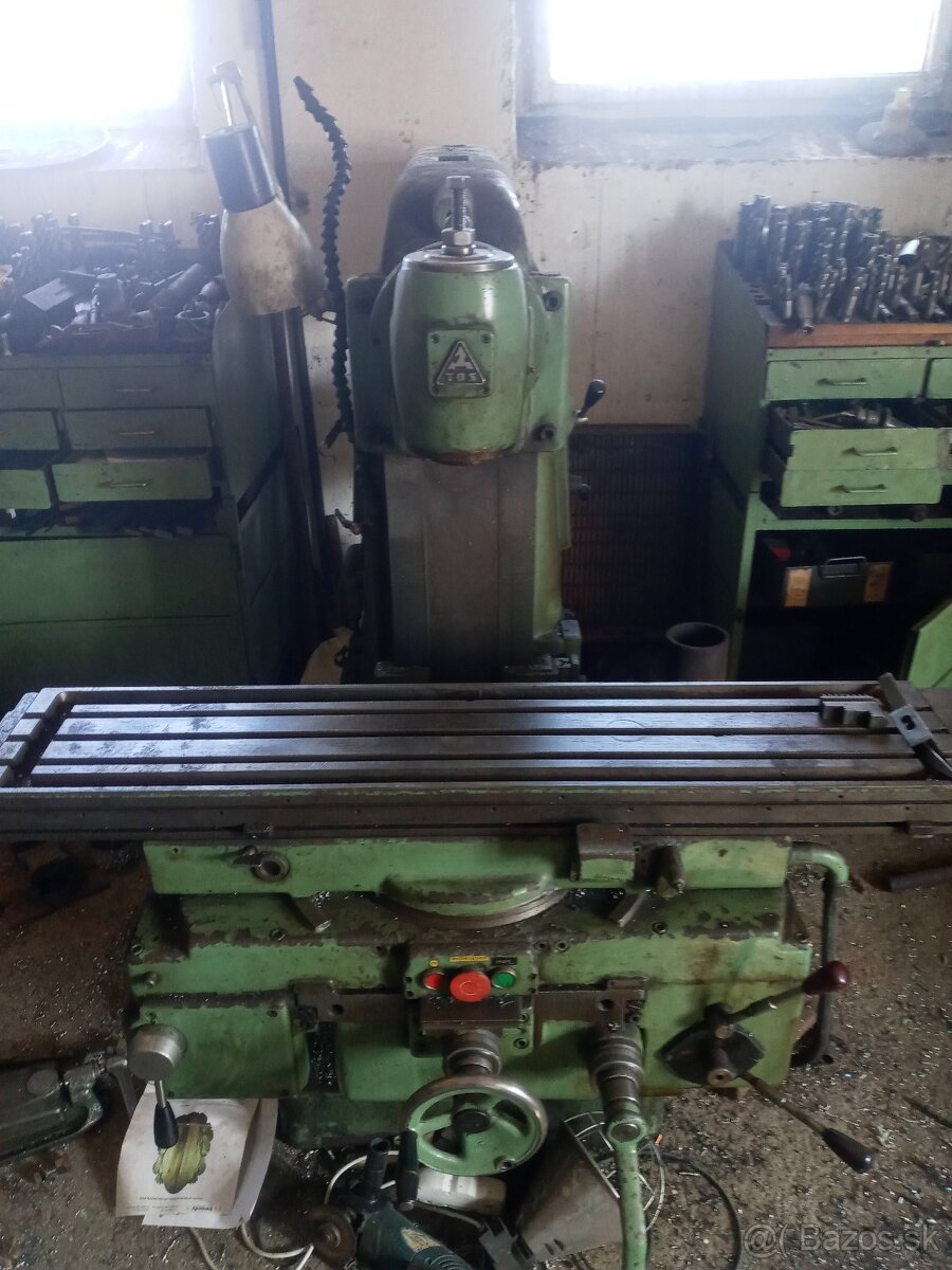 Univerzálna frézka TOS Kuřim