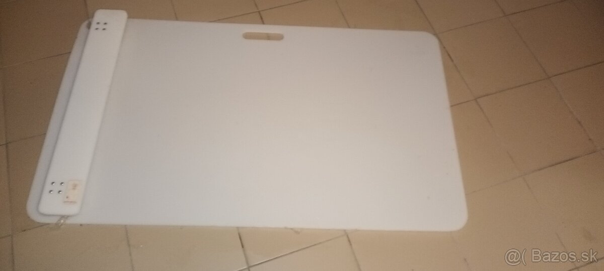 Predám- malo používanú streleckú dosku.