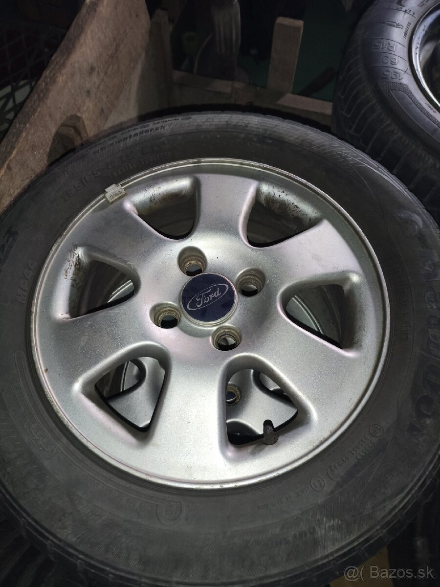 Elektróny 4x108