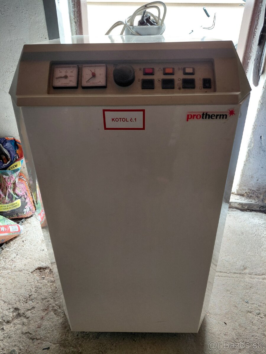 Predám plynový liatinový kotol Protherm MEDVEĎ 30 KLO.