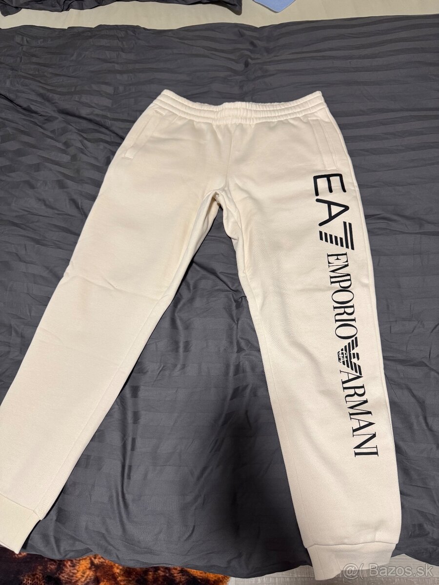 Predám pánske tepláky Armani