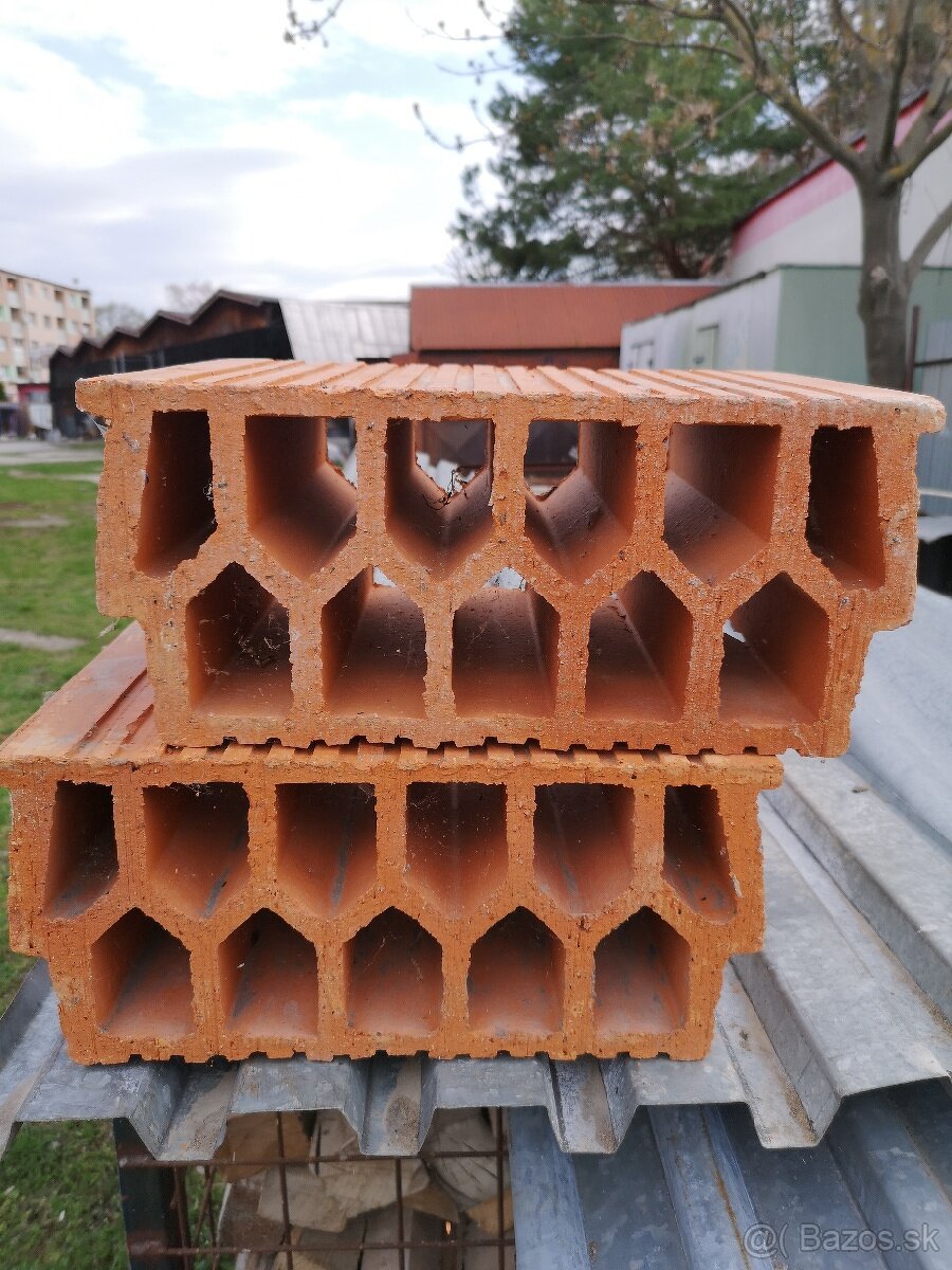 Stropná vložka MIAKO KSV 17/45