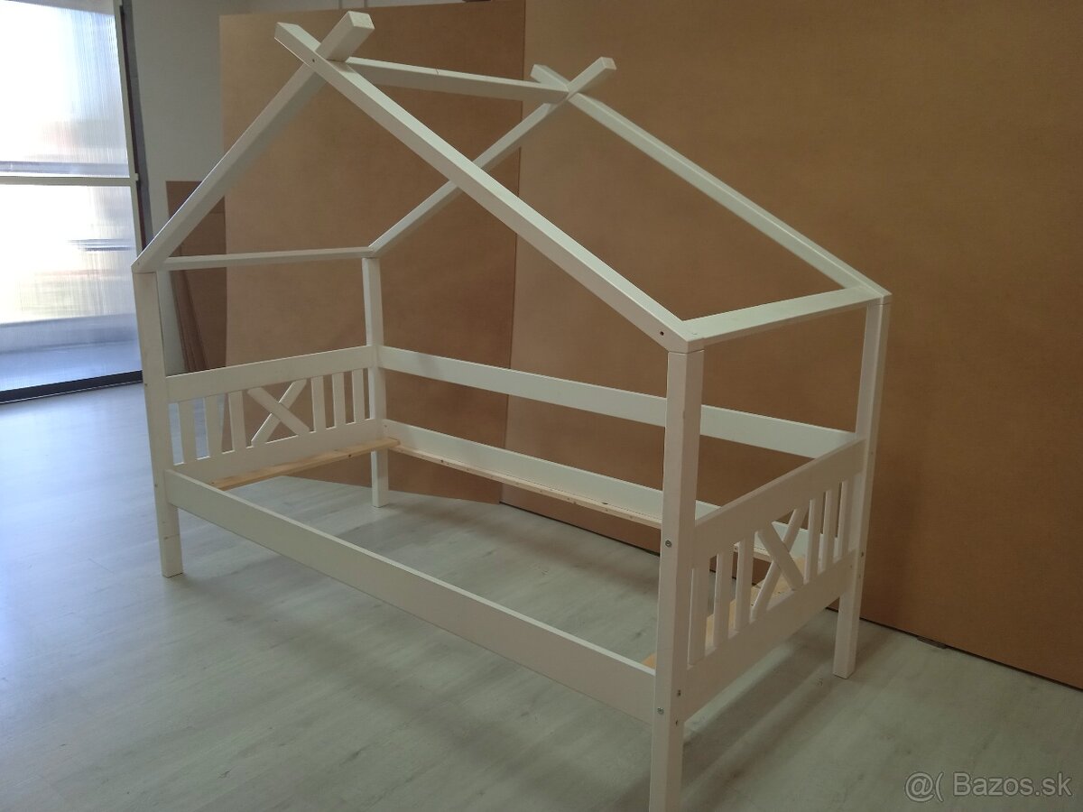 Domčeková posteľ biela 90x200 cm