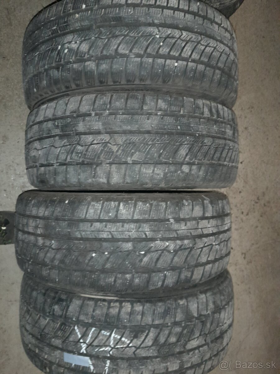 Austone 185/55R15 zimné