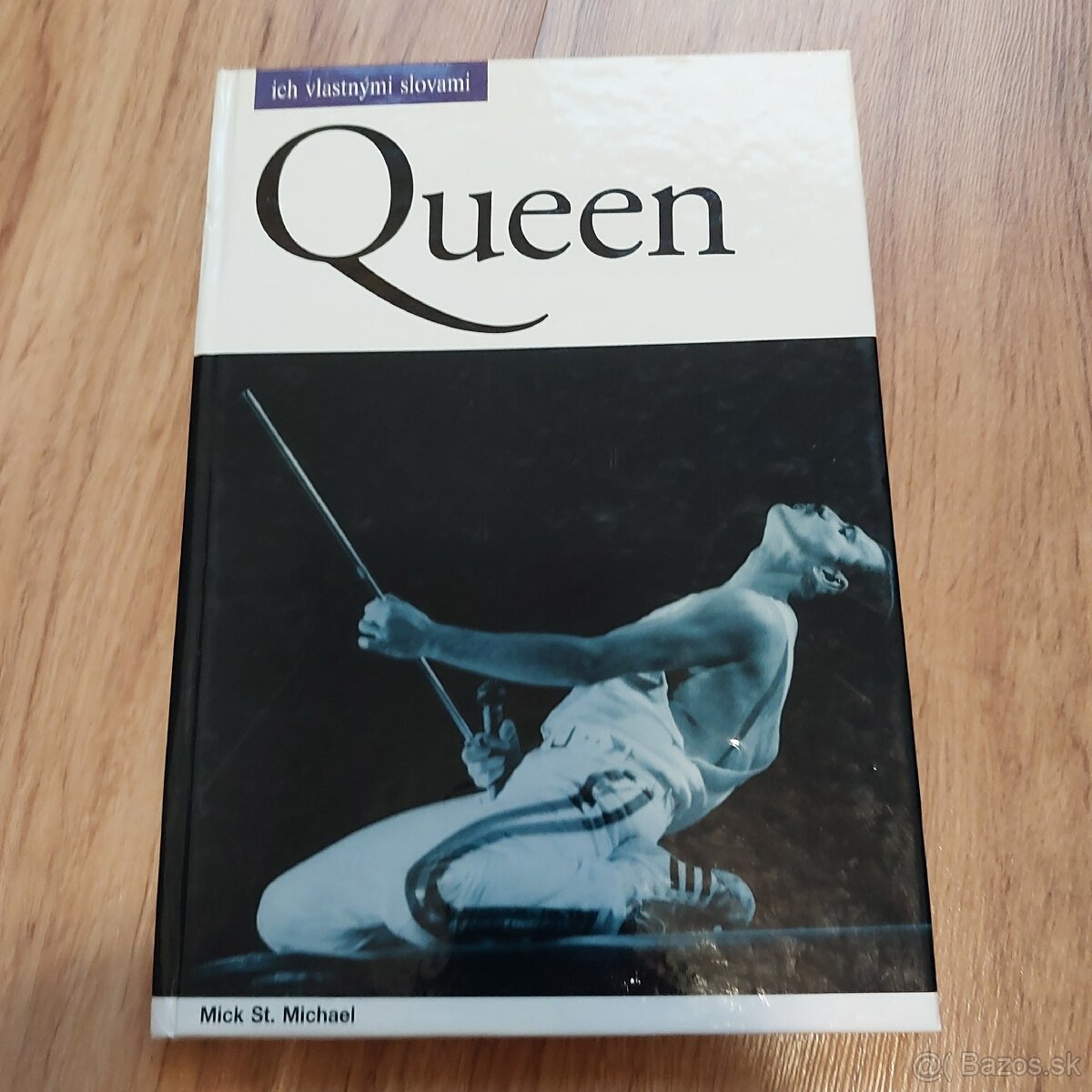Queen Freddie Mercury kniha.
