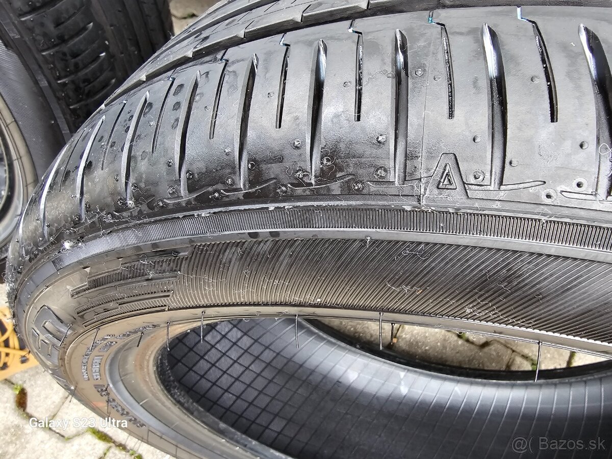 pneu FALKEN ZIEX ZE310 EKORUN 215/50 R18 92V nové