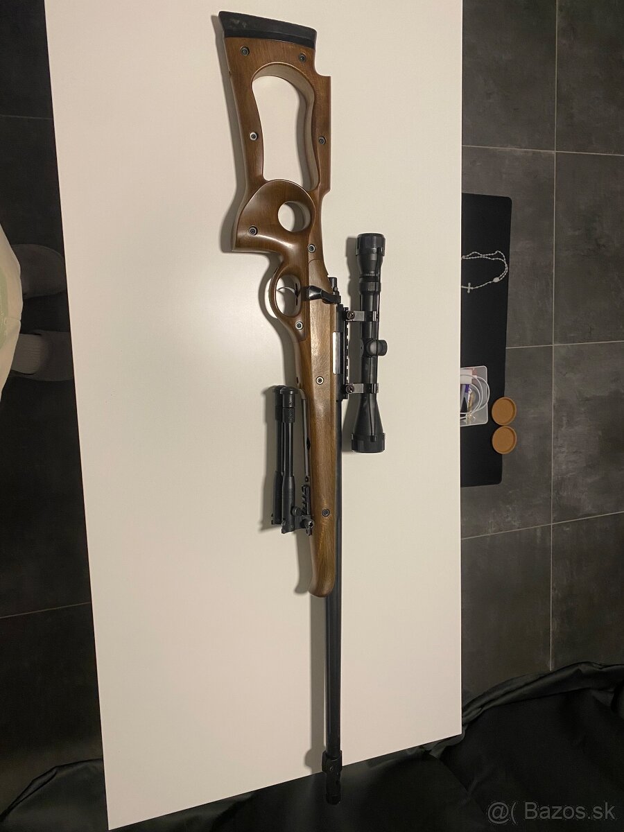 Airsoft zbraň
