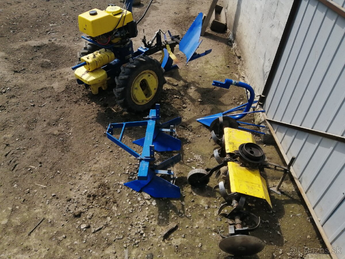 Predám malotraktor agzat