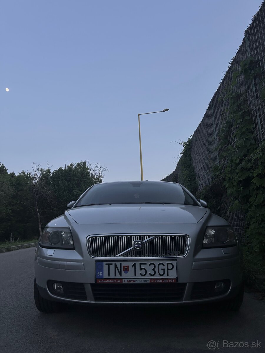 volvo v50 kombi, 2006, 2.0d 100kW