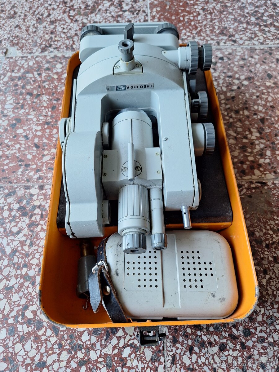 Predám teodolit ZEISS THEO 010 A