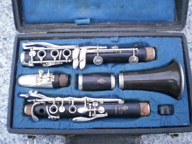 B - klarinet zn. Boosey & Hawkes - model EMPEROR