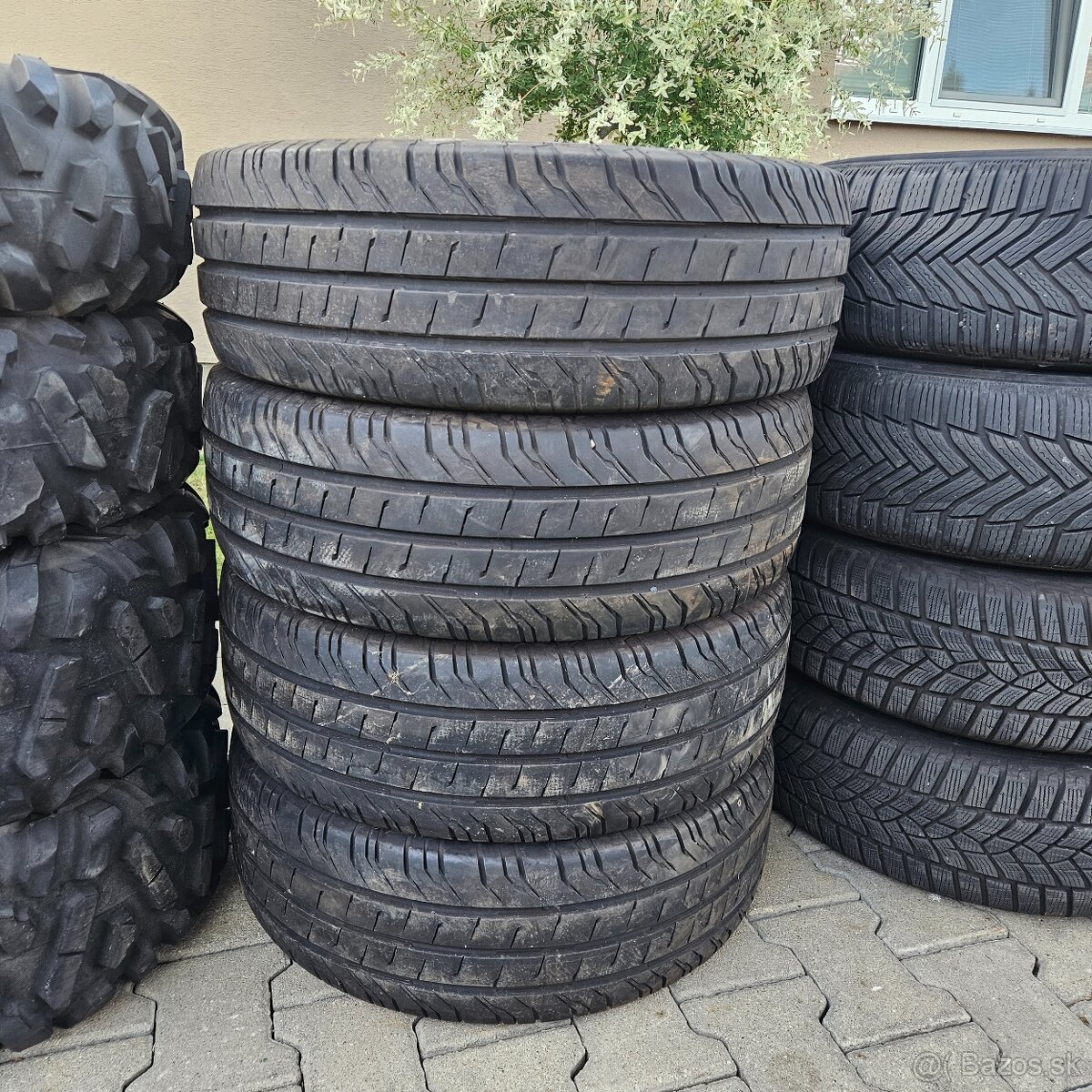 235/65 r16c Continental