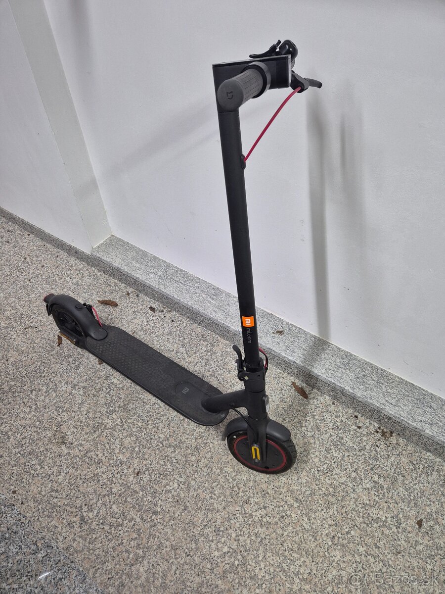 Xiaomi Mi Electric Scooter Pro 2