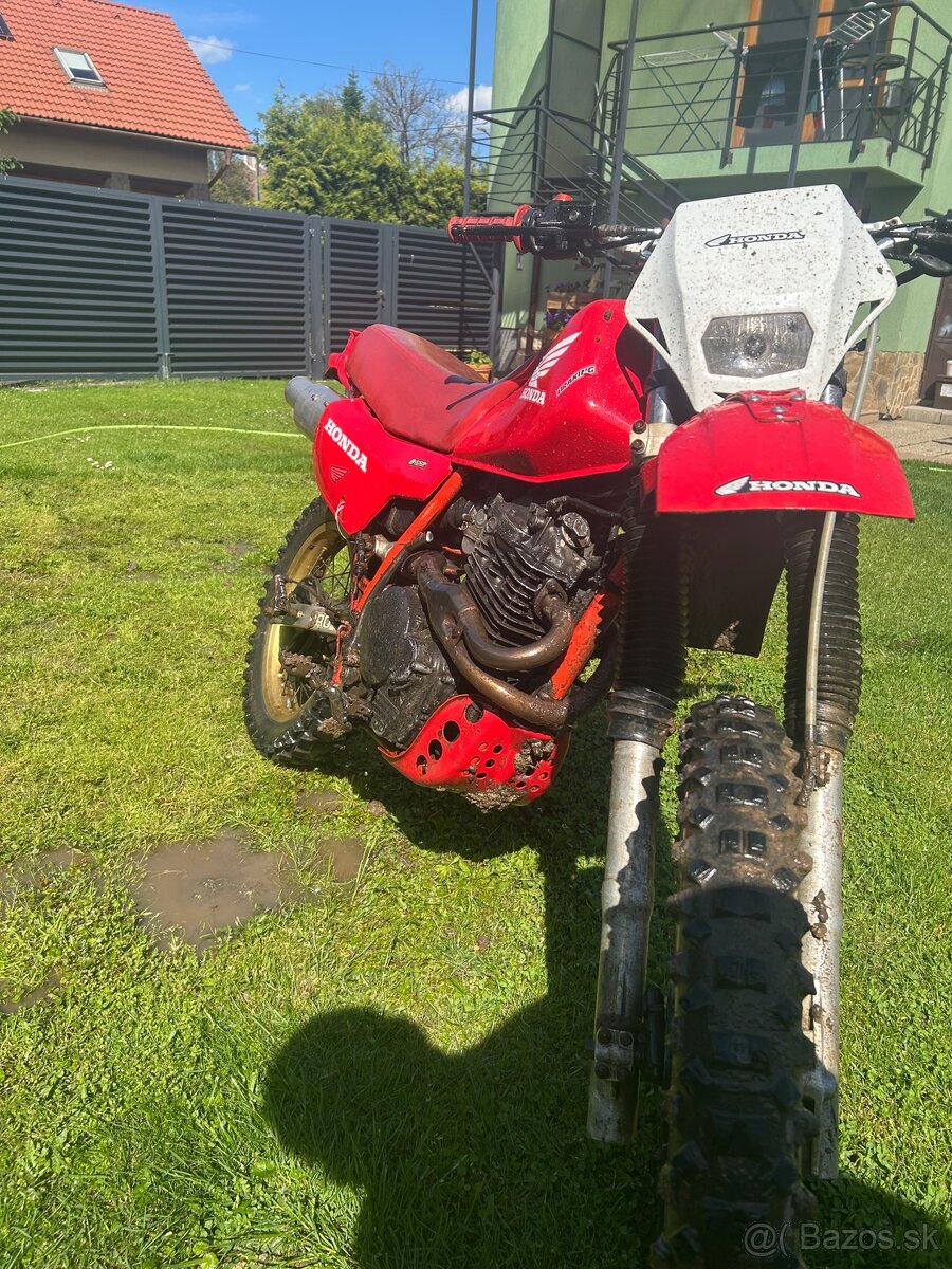 Predam hondu xl 600