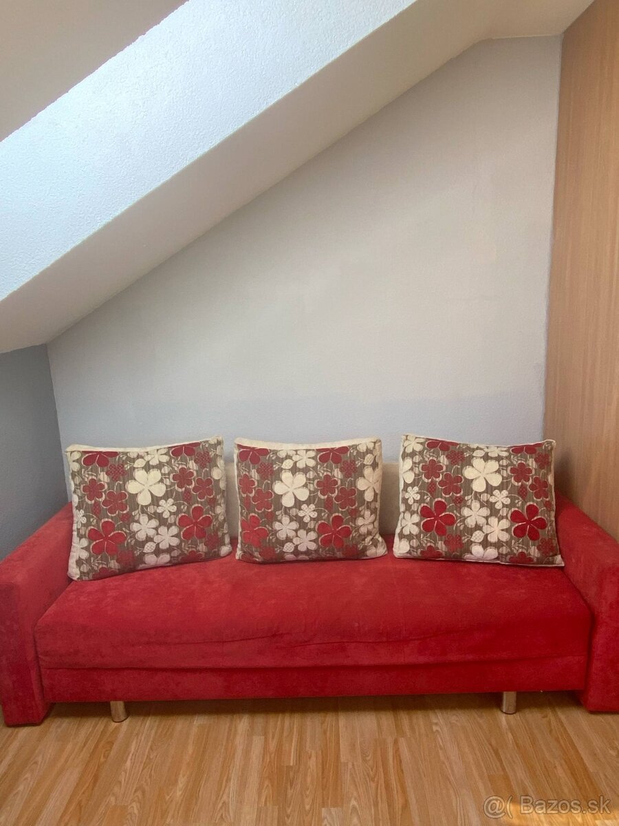 Rozkladací gauč