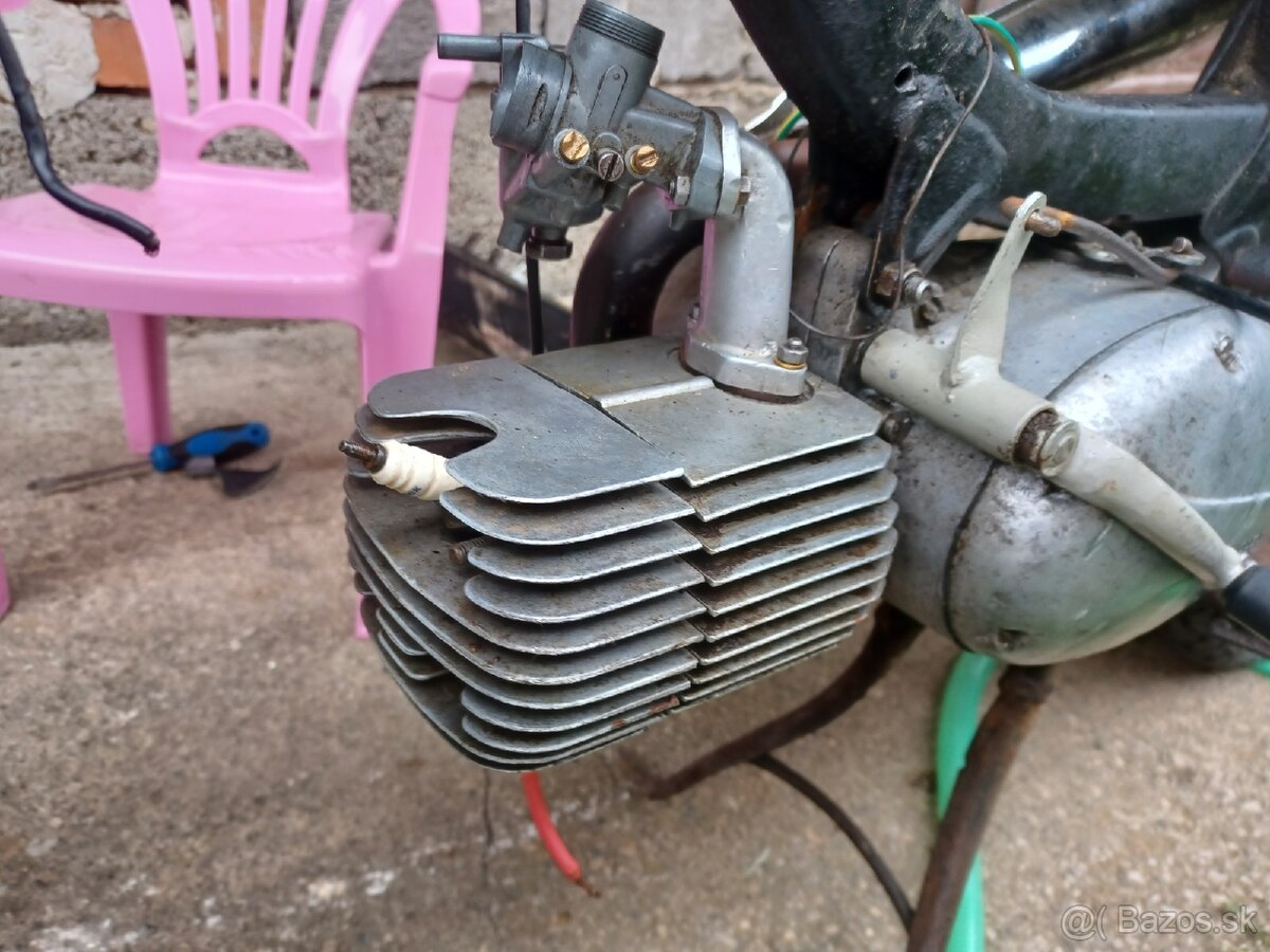 Motor Jawa pionier