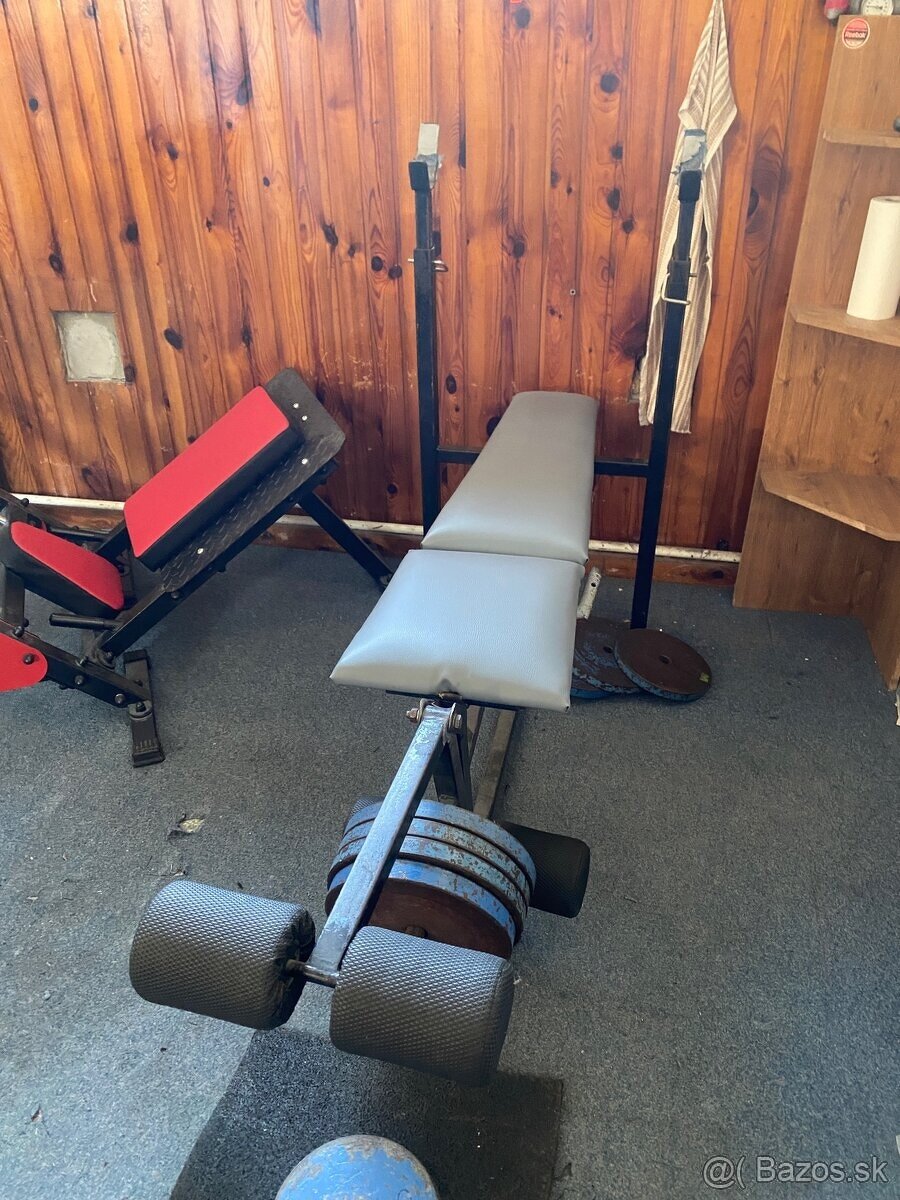 Bench lavica s predkopmi a zákopmi