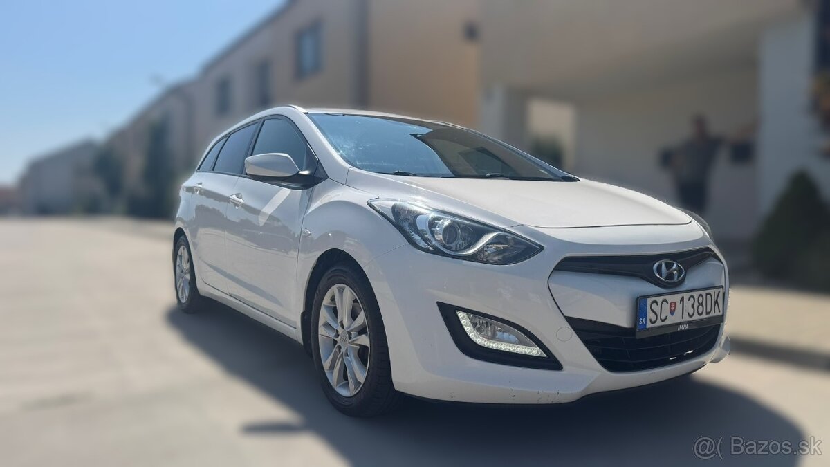 ✨ Hyundai i30 Kombi 1.6 CRDi – V TOP STAVE A S BOHATO