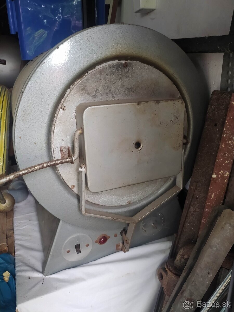 Laboratórna vypaľovacia pec - mufla