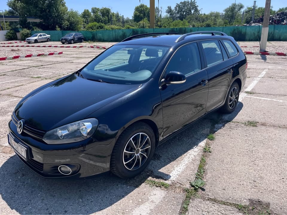 Predám VW Golf Variant 1.6 TDI, r. 2010 – manuál