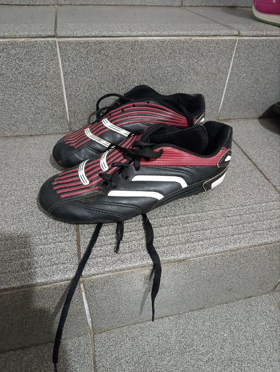 Detské kopačky veľkosť 40