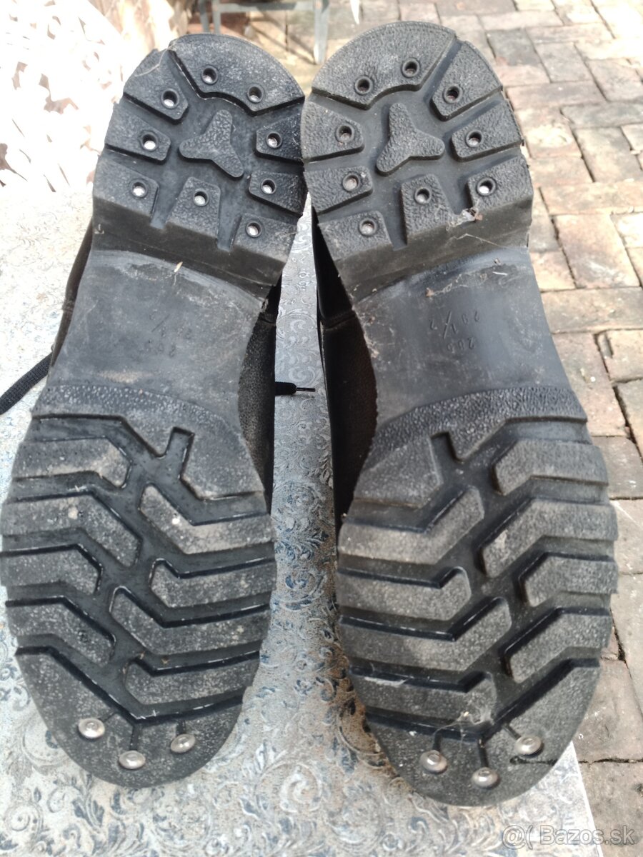 Predám nepoužité vojenské kanady.