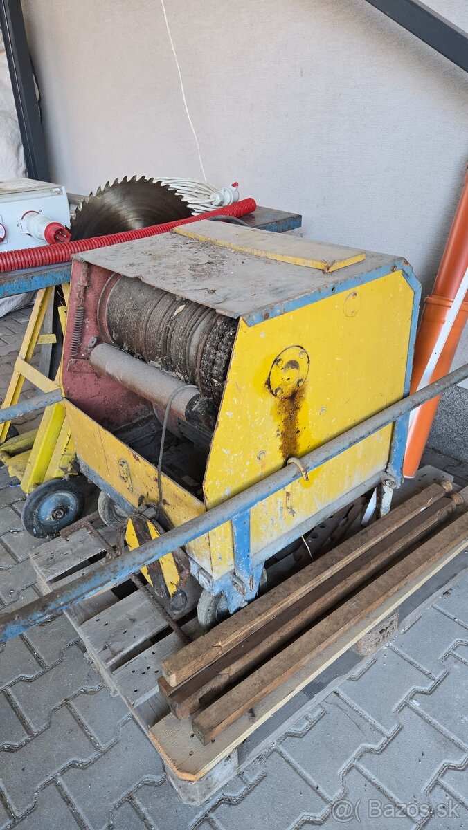 Stavebný vrátok (výťah)