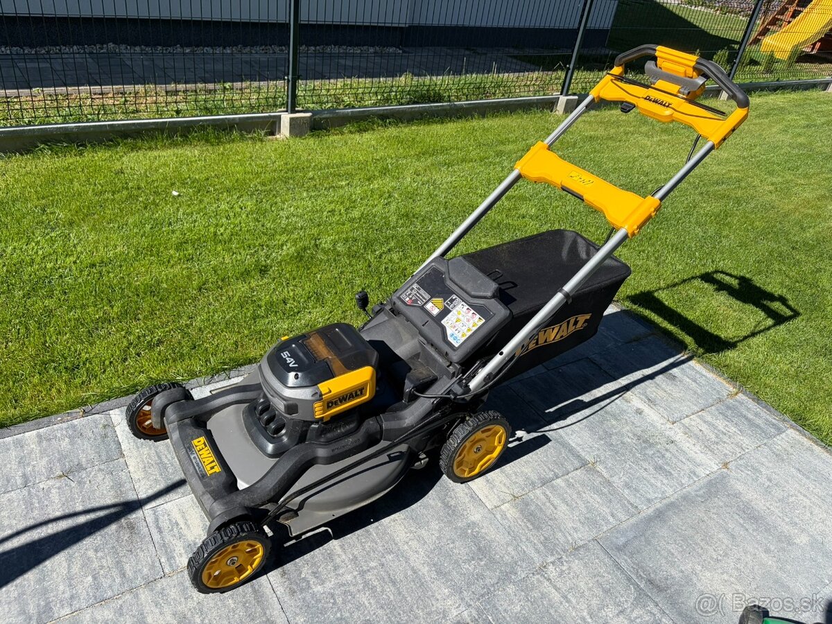 Predám kosačku DeWalt DCMWSP660N