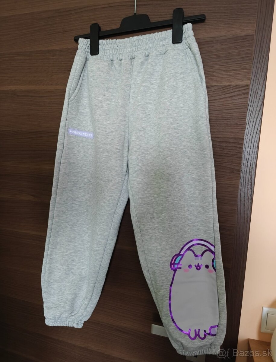 Dievčenské tepláky Pusheen v. 140