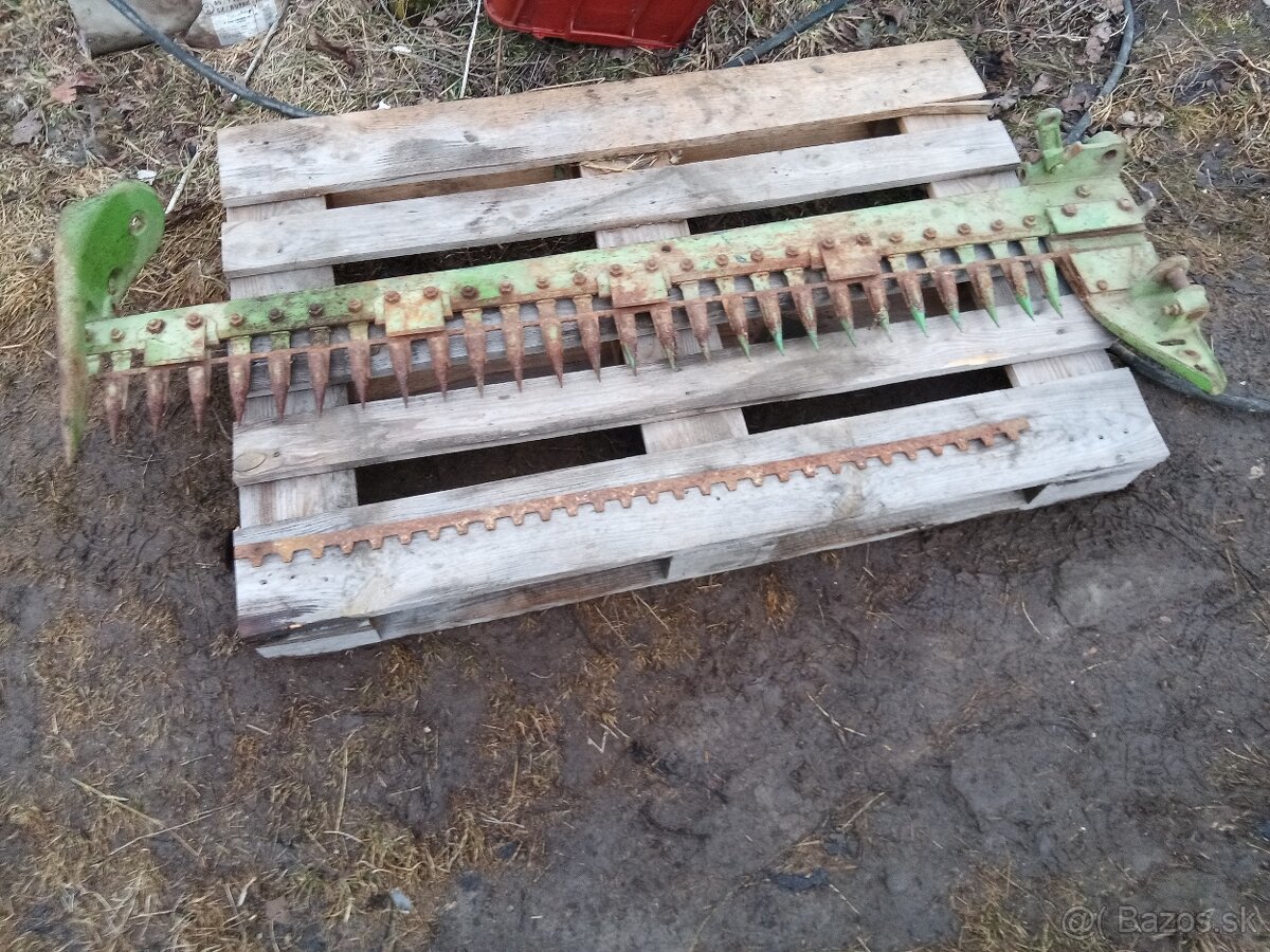 Žacie ústrojenstvo na ŽT 152