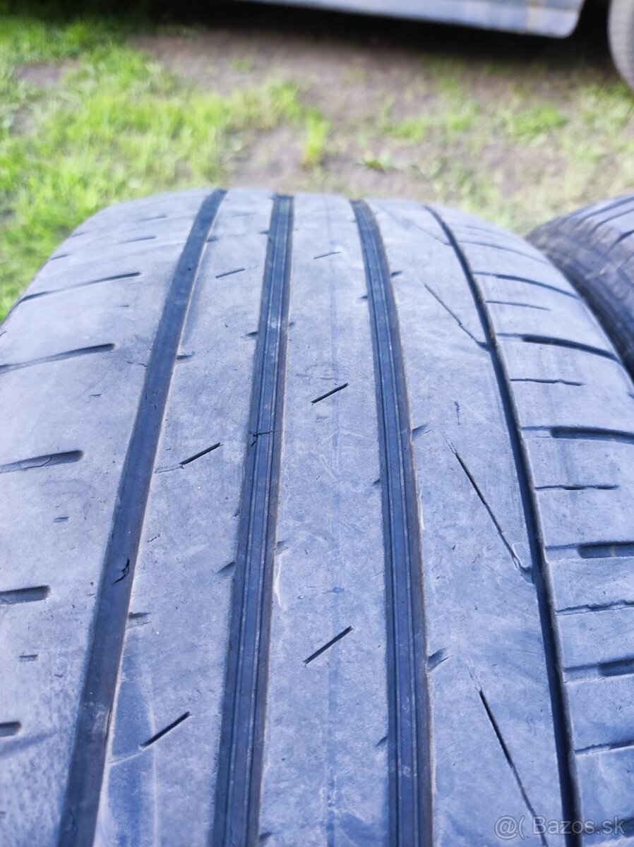 235/60 r18 letné 2ks 60€