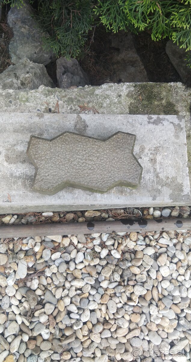 Zámková dlažba