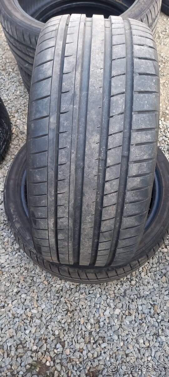 predám letné pneu 245/40r19 Excelon uhp2
