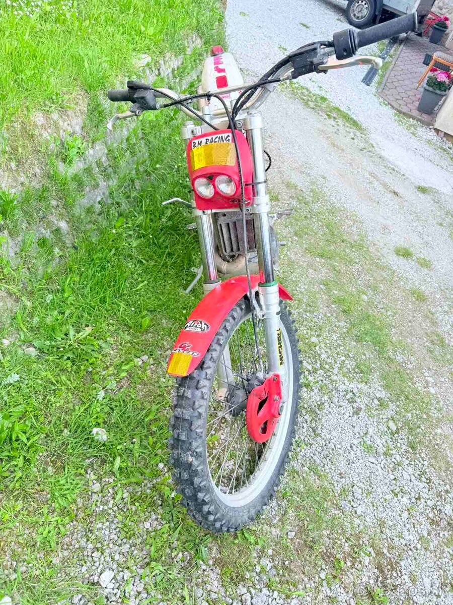 Gas gas