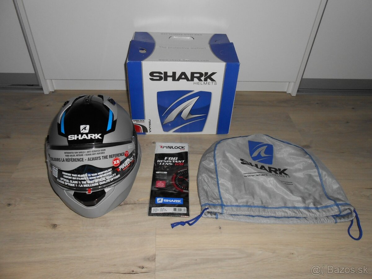 Predam krasnu novu moto prilbu znacky SHARK EVO GT SEAN