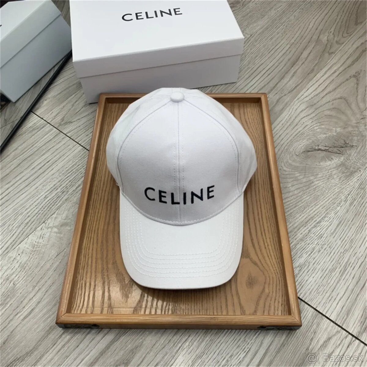 Celine šiltovka biela