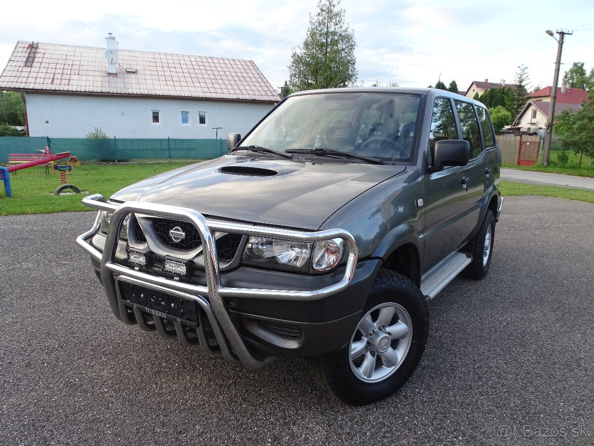 Nissan Terráno 2.7 tdi 7 miest