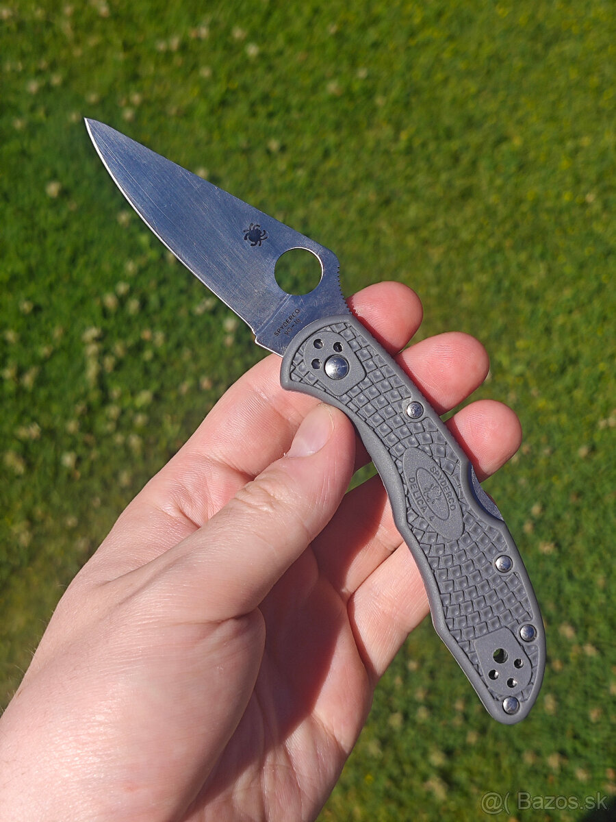 Spyderco delica KLON