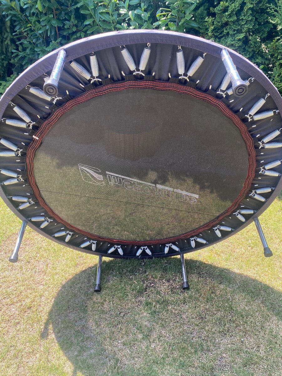 Jumping trampolína