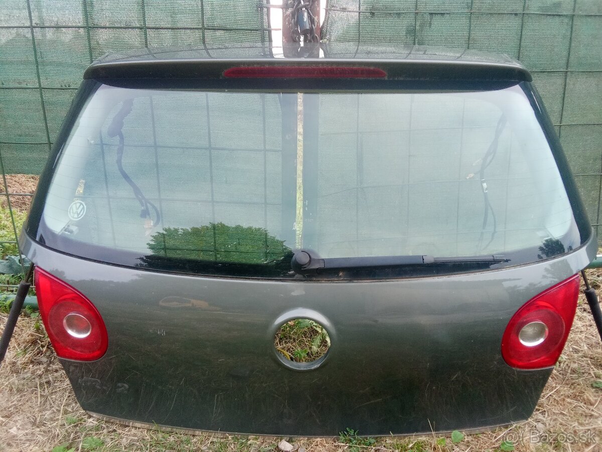=Zadný kufor golf 5=