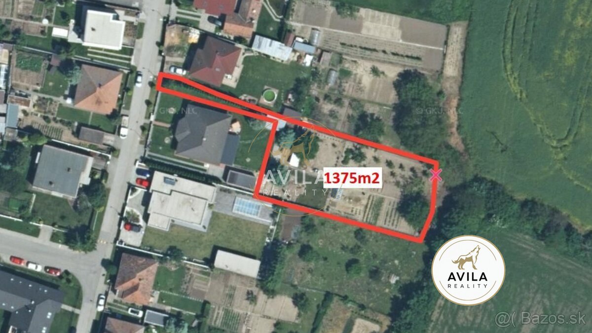 NA PREDAJ: stavebný pozemok 1375m2, šírka 25m - Zavar